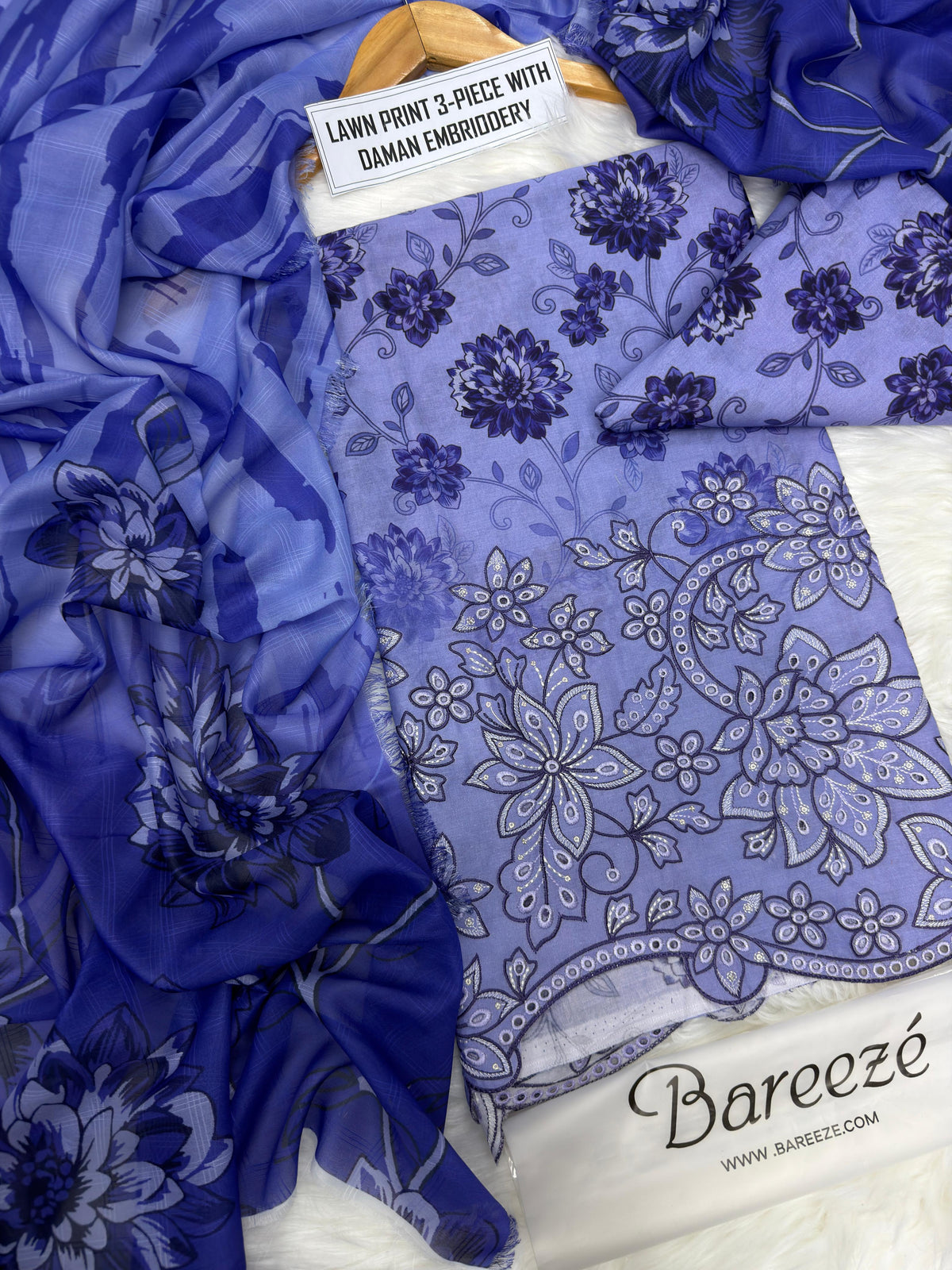Bareeze 3-Piece Unstitched Lawn Suit Lawn Print Daman Embroidery Vol.3 | Buy Online Pakistan | Bella's Creation