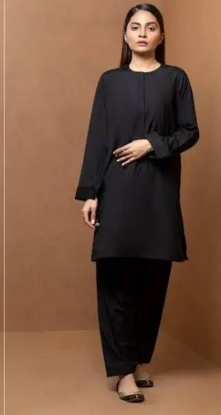 2-piece plain lawn suit by Bareeze.