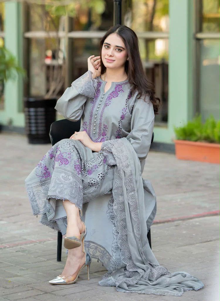 Mushq Winter Collection FF-3086 | 3-Piece Chikenkari Embroidered Dhanak Suit