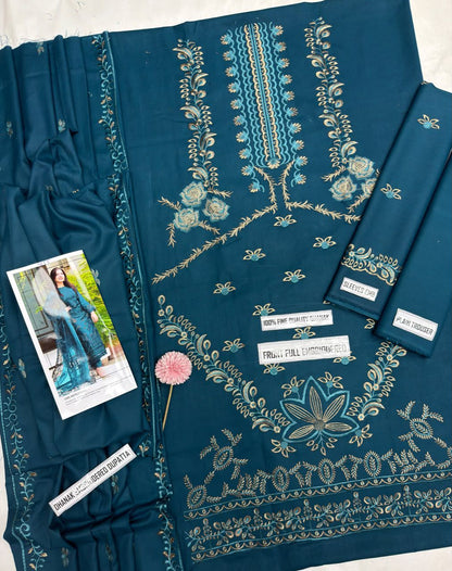 Nisa Winter Collection FF-7655B – 3PC Embroidered Dhanak Suit (Dark Green)