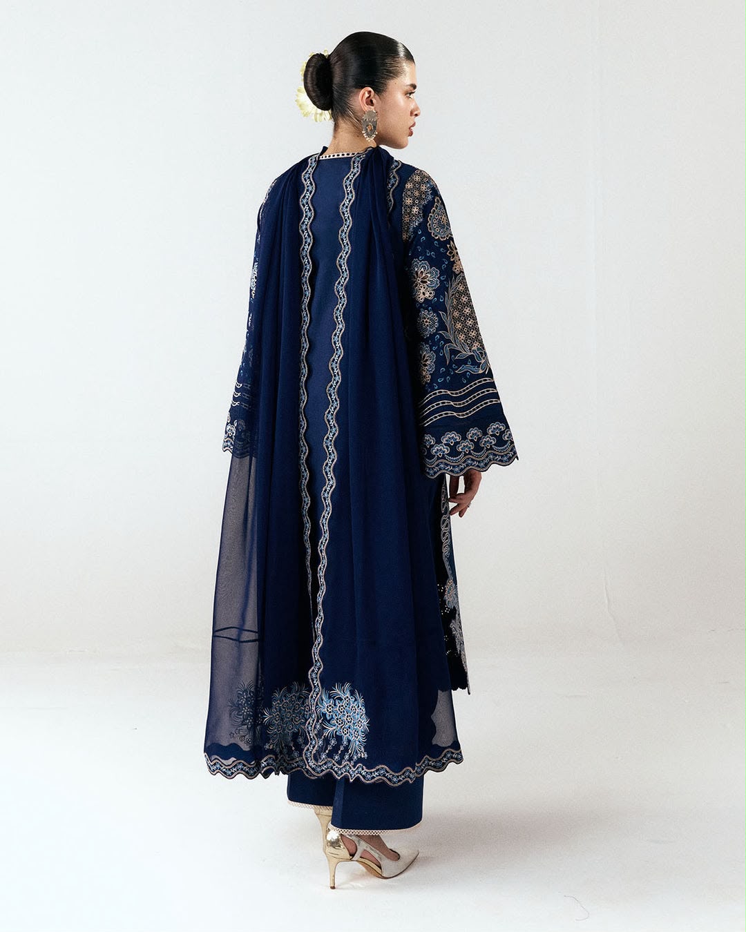 Jugnu 9016 Dhanak Embroidered Suit – Navy Blue | Winter Collection 2026-27