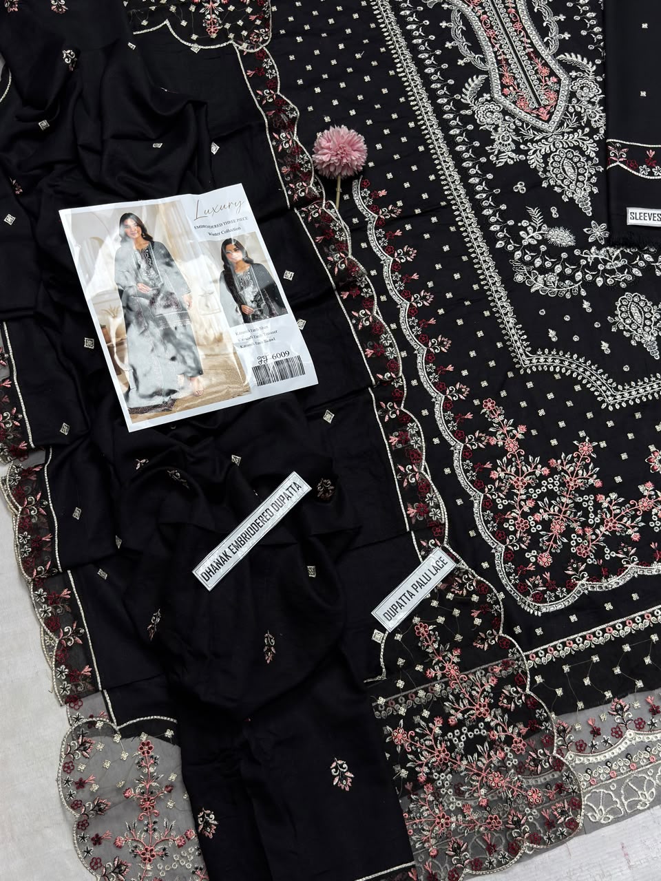 Bareeze 6009 Karandi Embroidered 3-Piece Suit