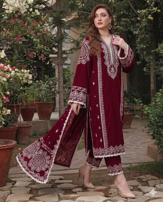 Aneela’s Summer Collection Lawn Three Piece