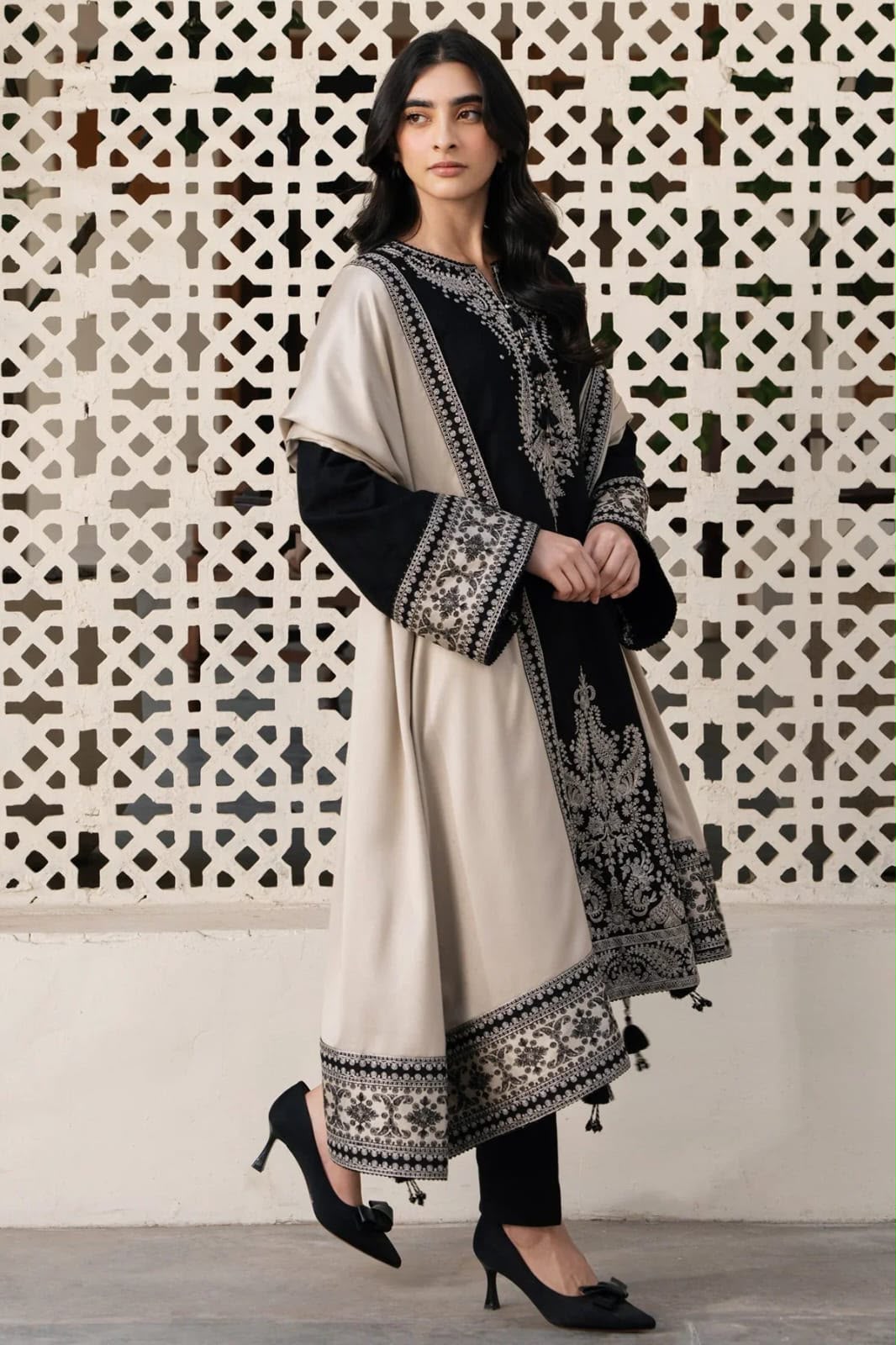 Bareeze Black Winter Dhanak Suit - Model Wearing 3-Piece Embroidered Suit with Digital Printed Shawl