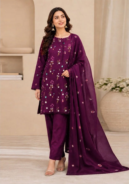 Gul Ahmed Winter 2026 Design-M Plum - Model Wearing Plum Embroidered Dhanak Suit with Shawl
