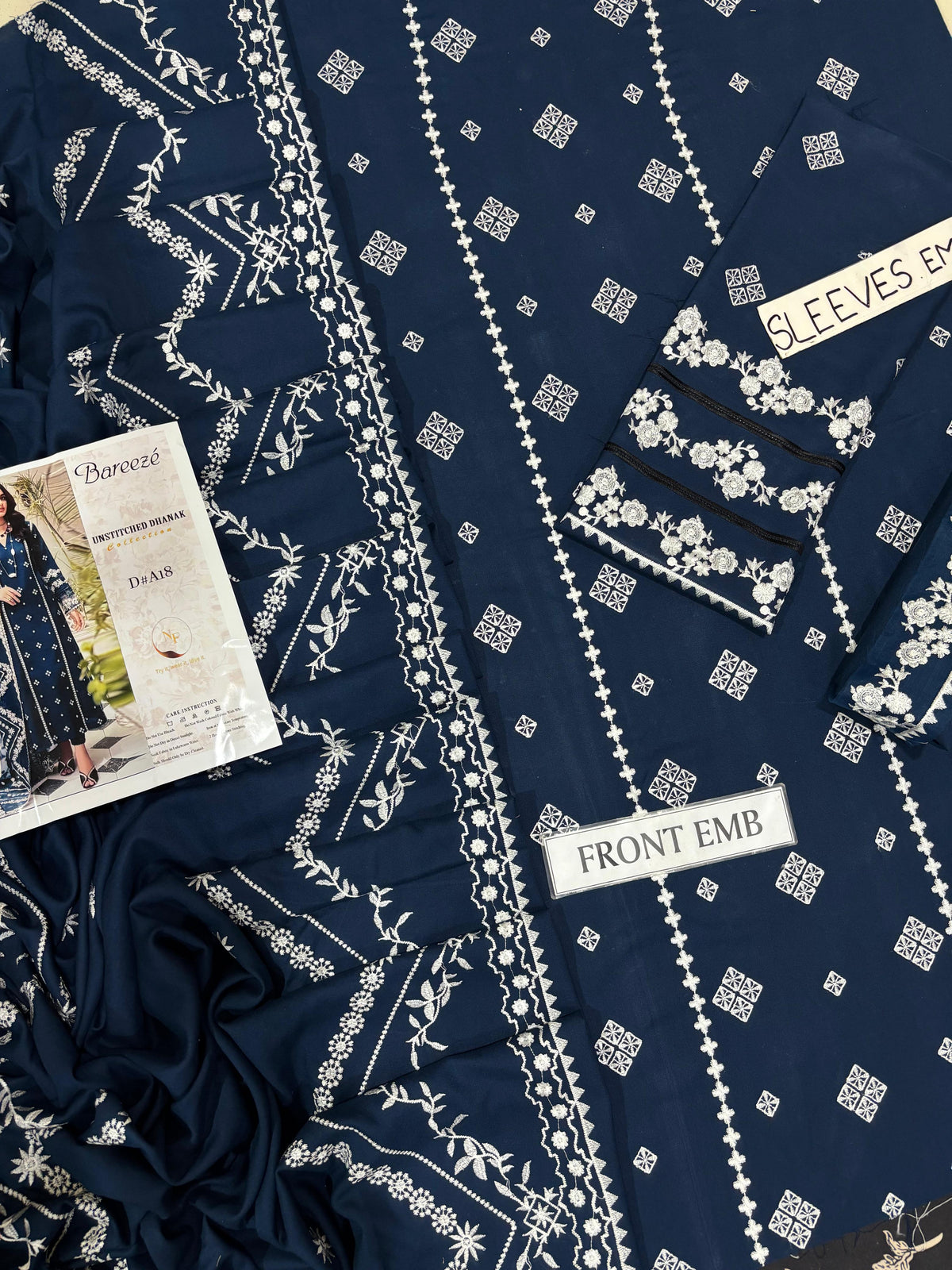 Bareeze D#A18 Dhanak Fabric Detail 3