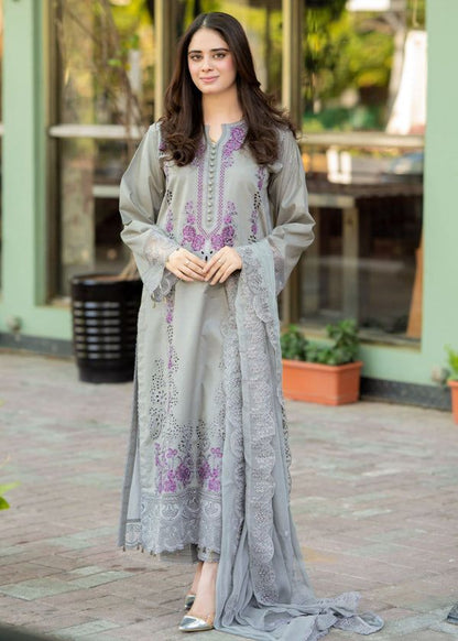Mushq Winter Collection FF-3086 | 3-Piece Chikenkari Embroidered Dhanak Suit