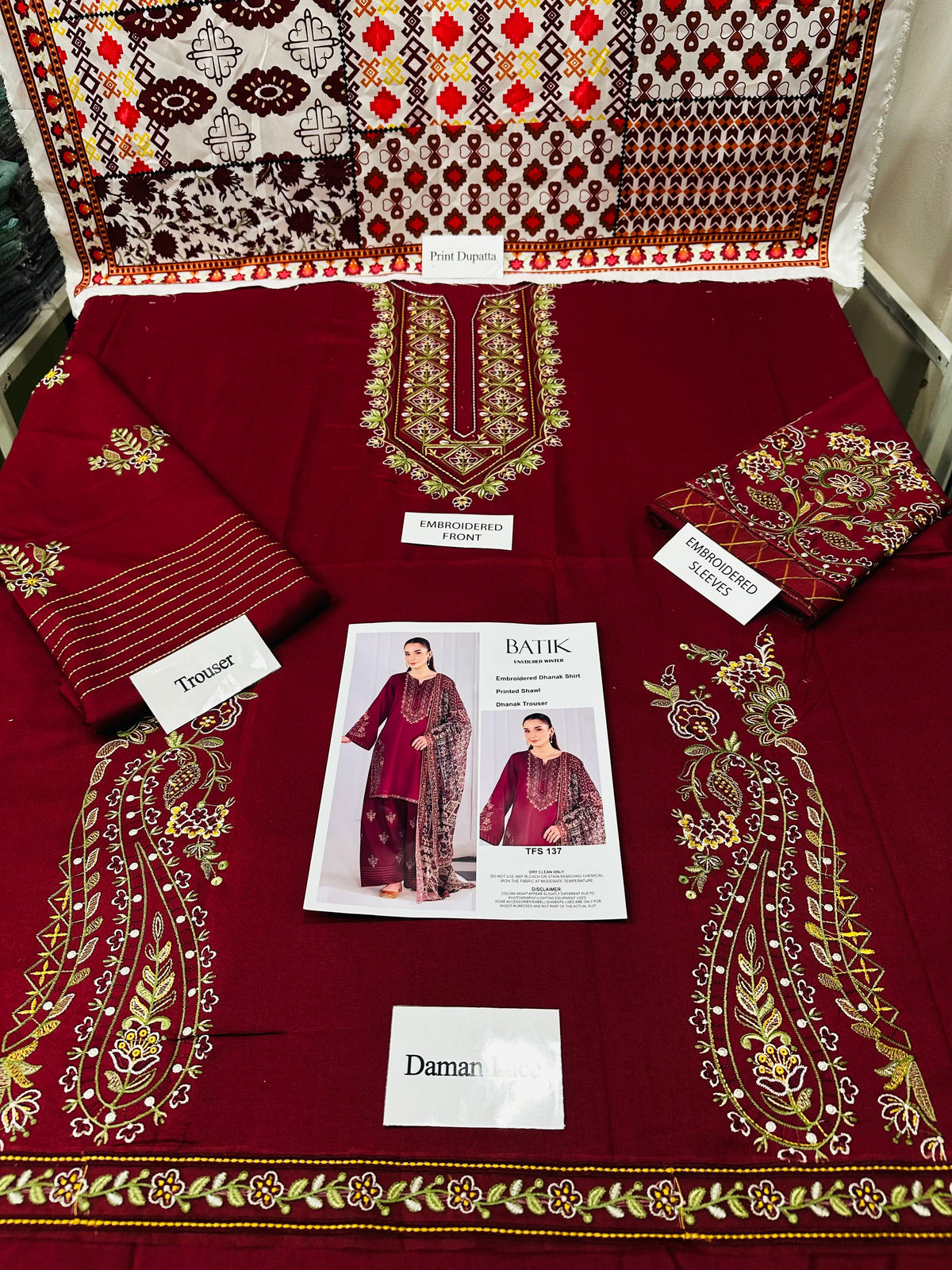 IZNIK Luxury Embroidered Dhanak Marina 3-Piece Suit – Maroon