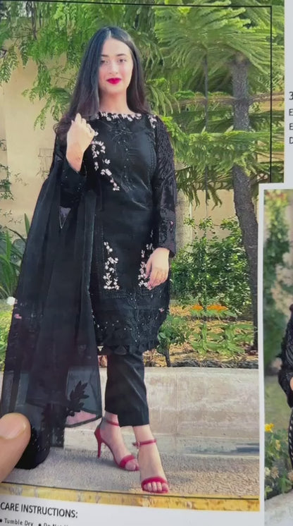 Agha Noor Winter Collection FF-3061C – 3PC Embroidered Dhanak Suit (Dark Green)